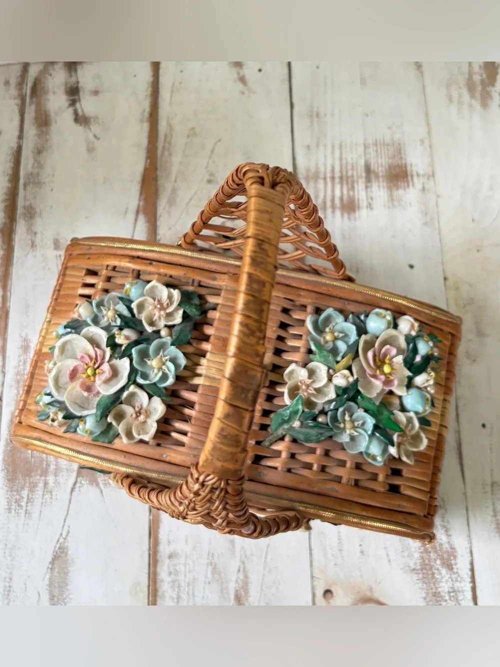 1950s wicker picnic basket purse floral seashells cottage coastal chic rare bag